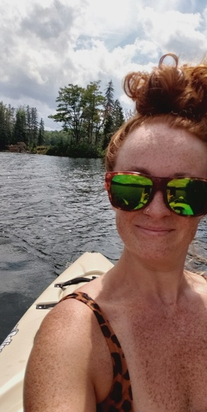 Meet your Posher, Meghan - Picture 3 of 4